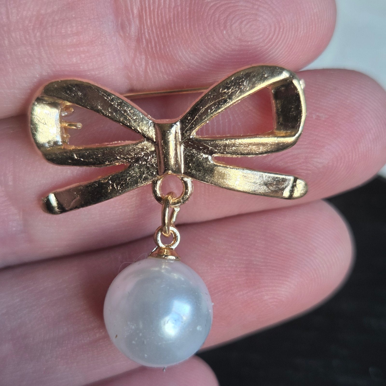 Broche, Sieraden, Tassen en Uiterlijk, Broches, Ophalen of Verzenden, Overige materialen