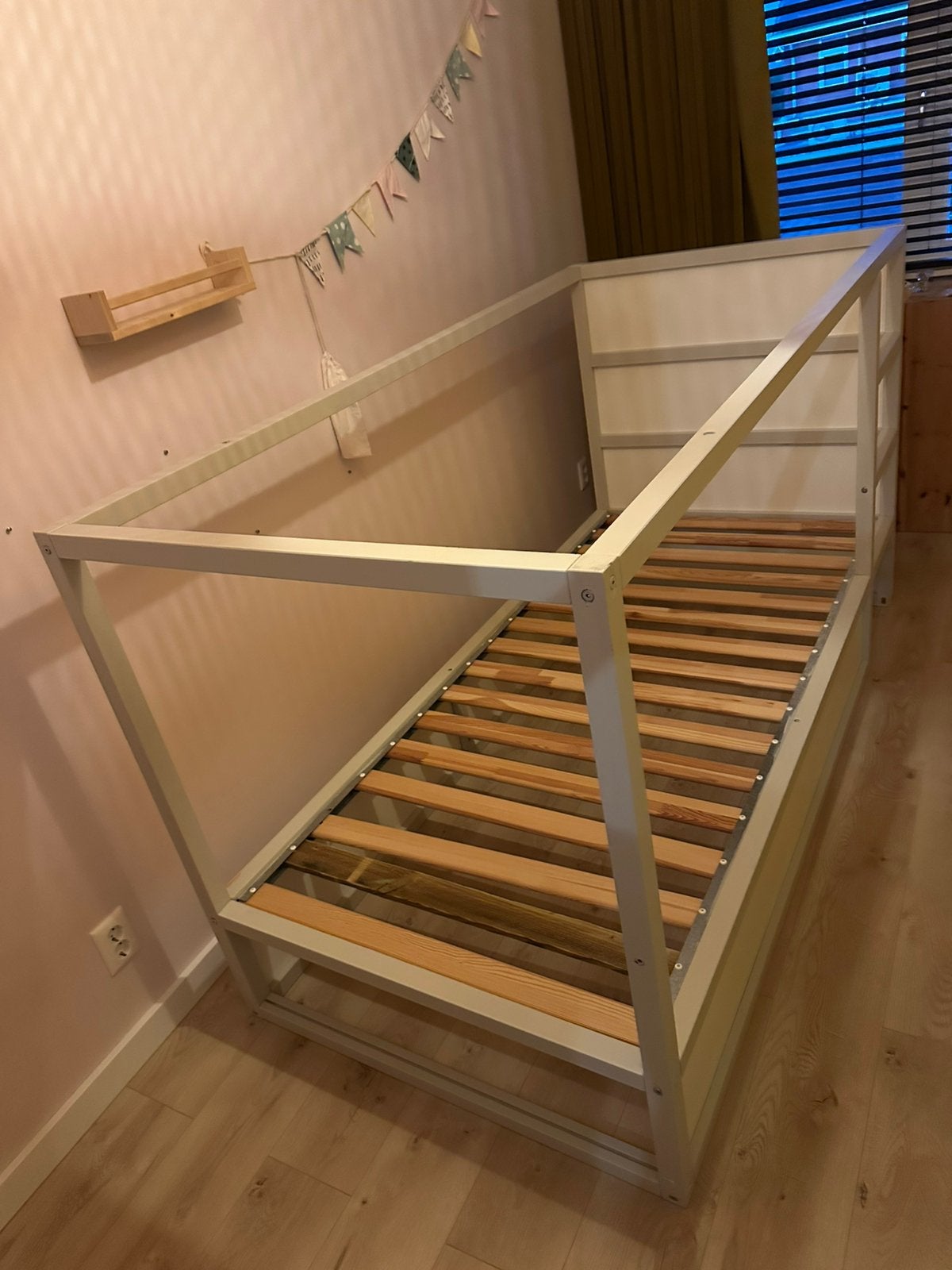 Kura omdraai bed, Ophalen, 90 cm, Eenpersoons, Wit