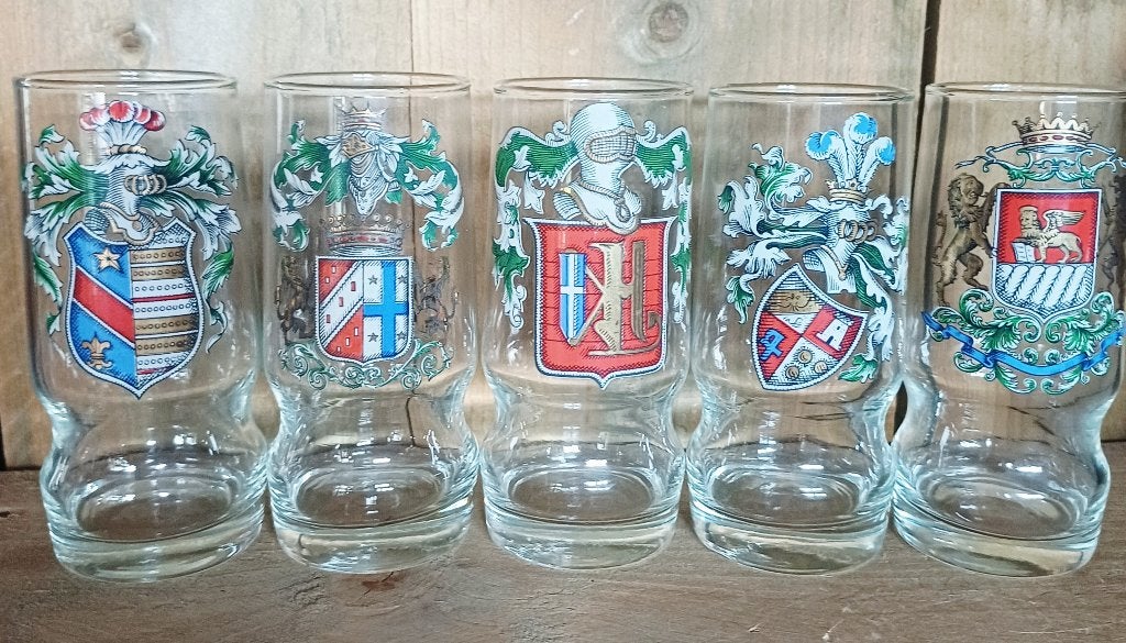 5 stuks heraldische Duitse bierglazen, Verzamelen, Ophalen of Verzenden, Zo goed als nieuw, Glas of Glazen, Overige merken