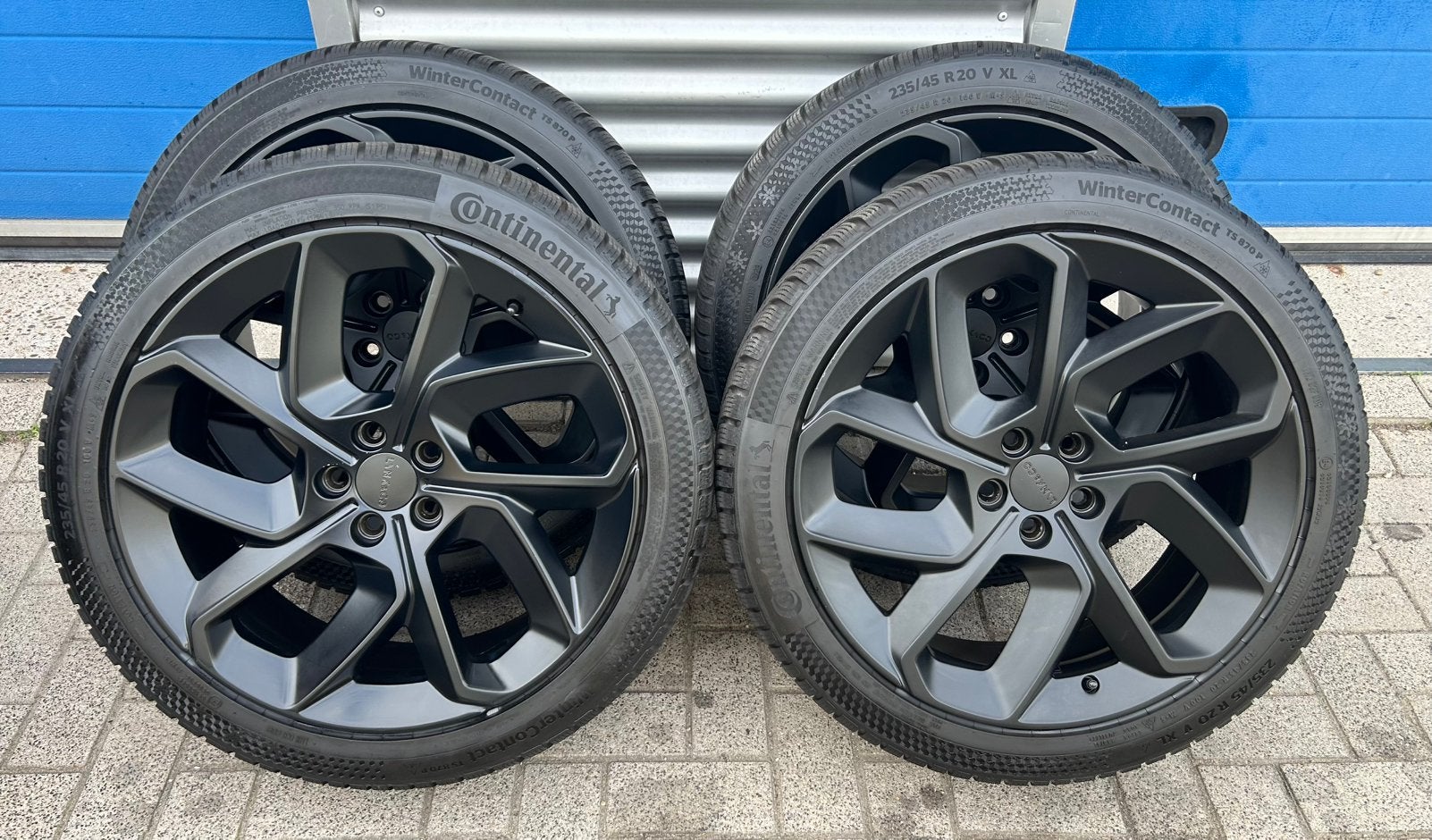 Nette 20 inch Lynk & Co 235-45-20 winterbanden XC40,V90CC, Auto-onderdelen, Gebruikt, Banden en Velgen, 235 mm, Personenwagen