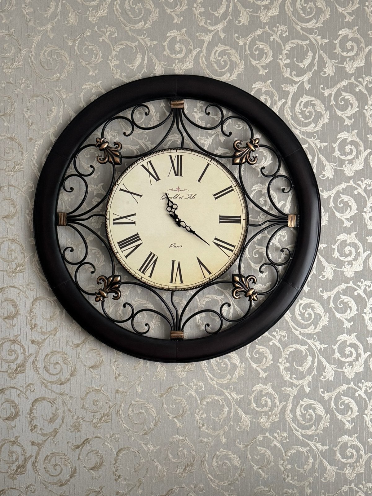 Mooie wand klok, Ophalen, Zo goed als nieuw, Wandklok