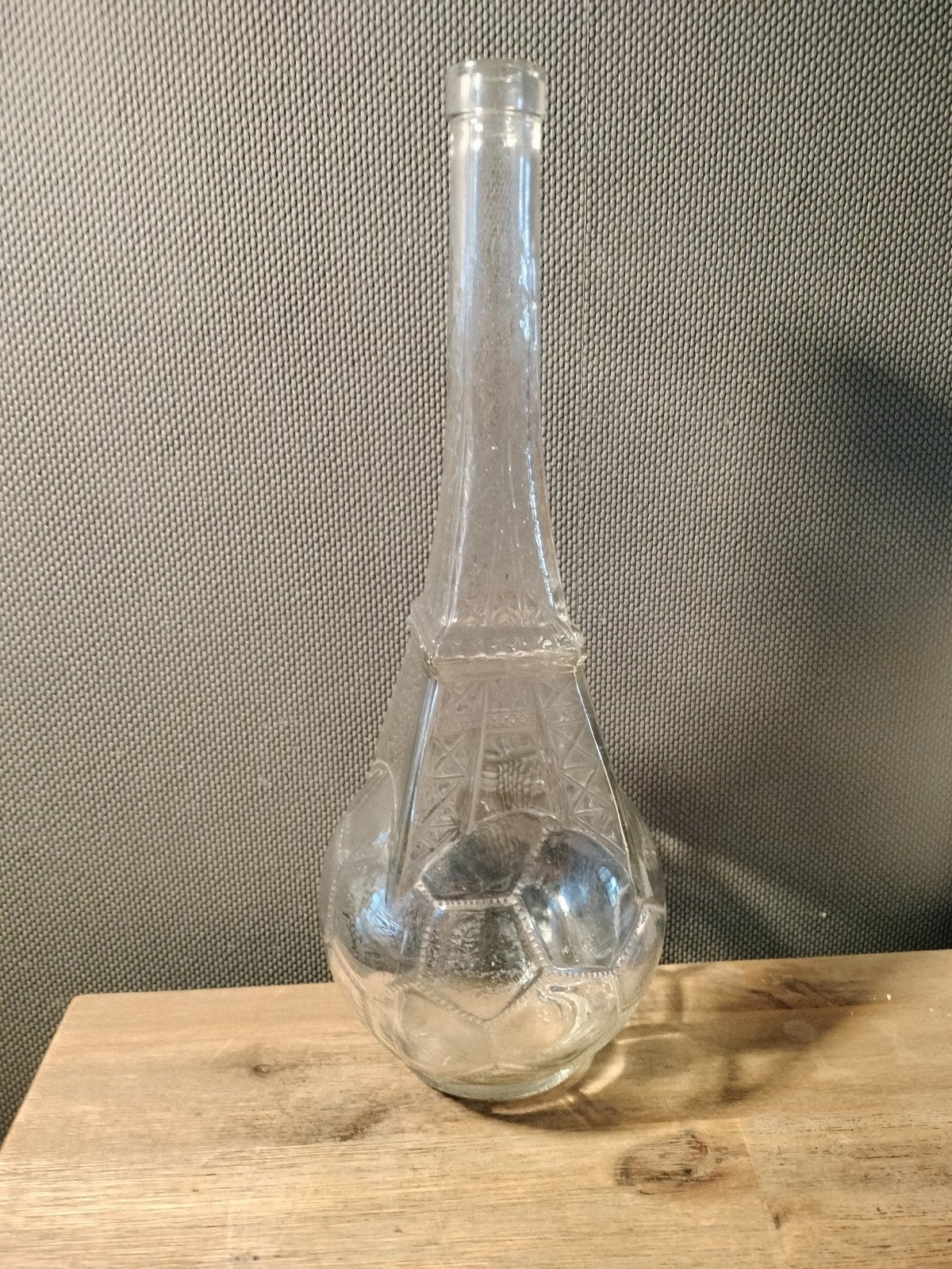 Vintage Italiaanse Wijnfles/Karaf Eiffeltoren Voetbal WK98, Antiek en Kunst, Ophalen of Verzenden