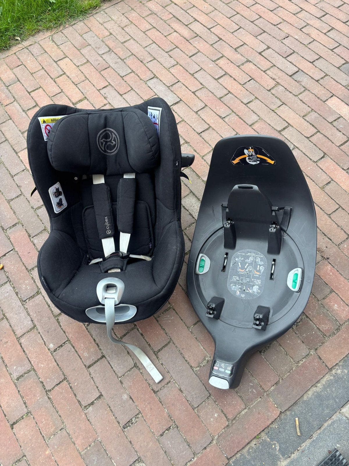 Cybex Sirona Z i-Size Plus autostoel + Base Z Deep Black, Kinderen en Baby's, Autostoeltjes, Overige merken, 0 t/m 18 kg, Verstelbare rugleuning