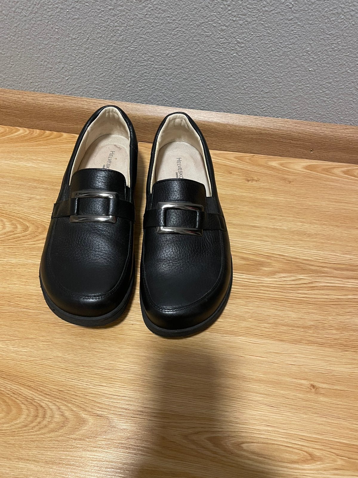 Helvesko dames schoenen extra breed maat 41, Kleding | Dames, Ophalen of Verzenden, Zo goed als nieuw, Zwart, Instappers