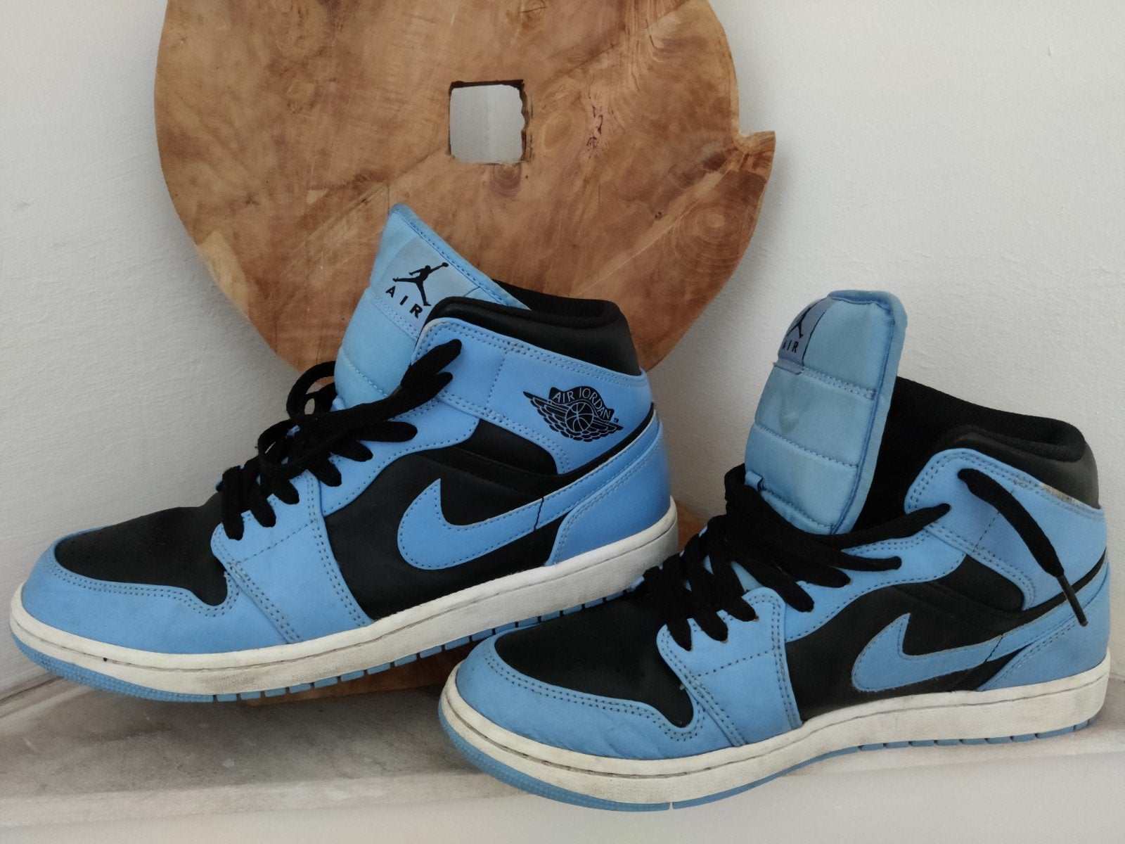 Orginele Air Jordens mid 1 "University Blue Black" mt 44, Ophalen of Verzenden, Zo goed als nieuw, Blauw