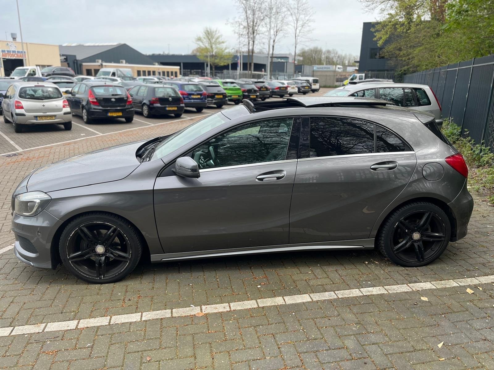 Mercedes-Benz A-klasse 180 Ambition Comfort EXPORT!, Auto's, Mercedes-Benz, Gebruikt, 4 cilinders, Zilver of Grijs, 695 kg