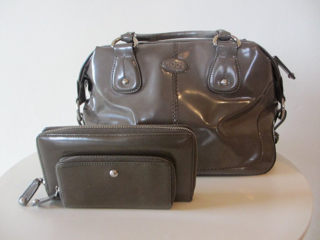 TOD's lakleren tas + portefeuille taupekleur, Ophalen of Verzenden, Zo goed als nieuw, Overige kleuren, Handtas