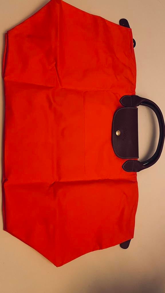 Te koop: nieuwe grote tas, Longchamp, oranje, sixe XL, Ophalen of Verzenden, Zo goed als nieuw, Oranje, 30 cm of meer