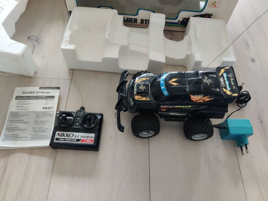 Radiografische auto - Nikko - fighting spirit, Ophalen, Overige schalen, Auto onroad