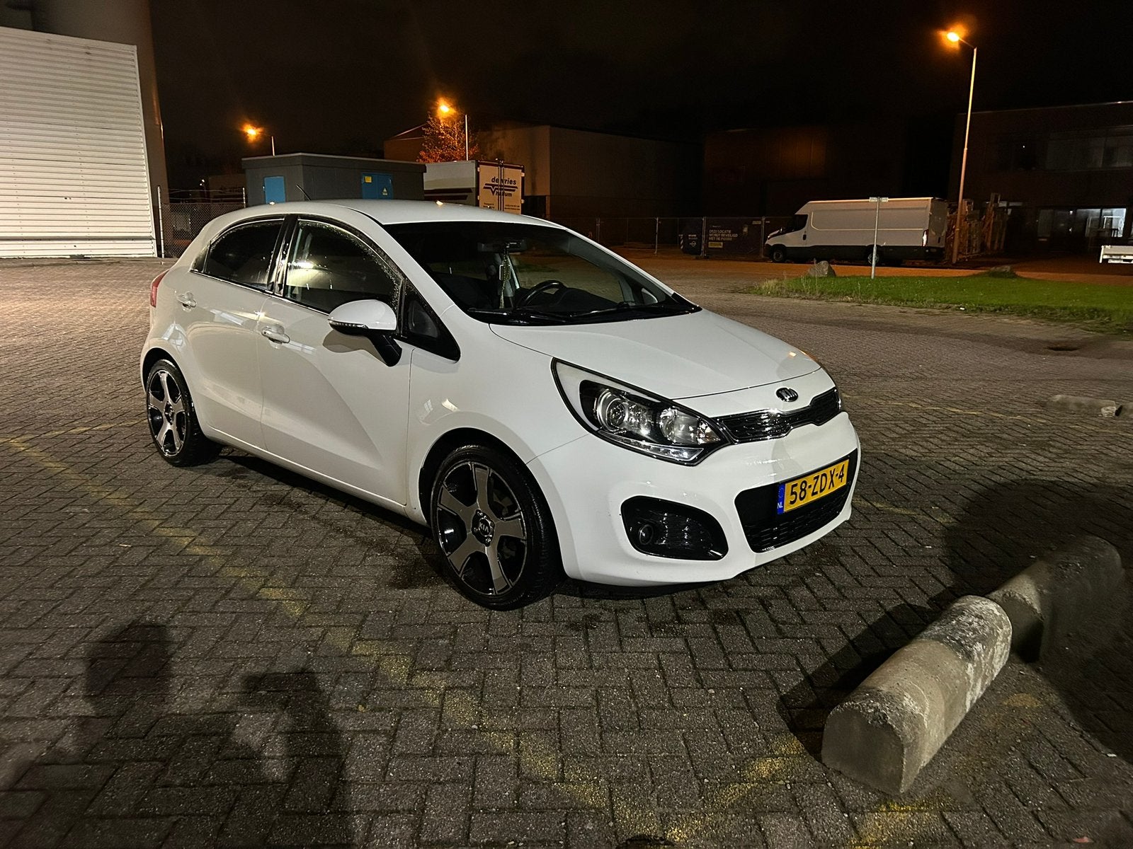 Kia Rio 1.2 I 5DRS 2012 Wit, Auto's, Kia, Particulier, Rio, ABS, Airbags, Airconditioning, Automatische klimaatregeling, Bluetooth