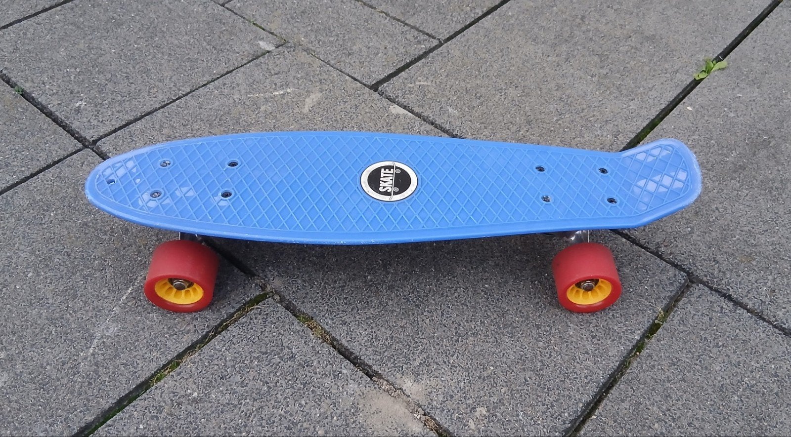 Blauw skateboard met rode wielen, Ophalen, Gebruikt, Skateboard