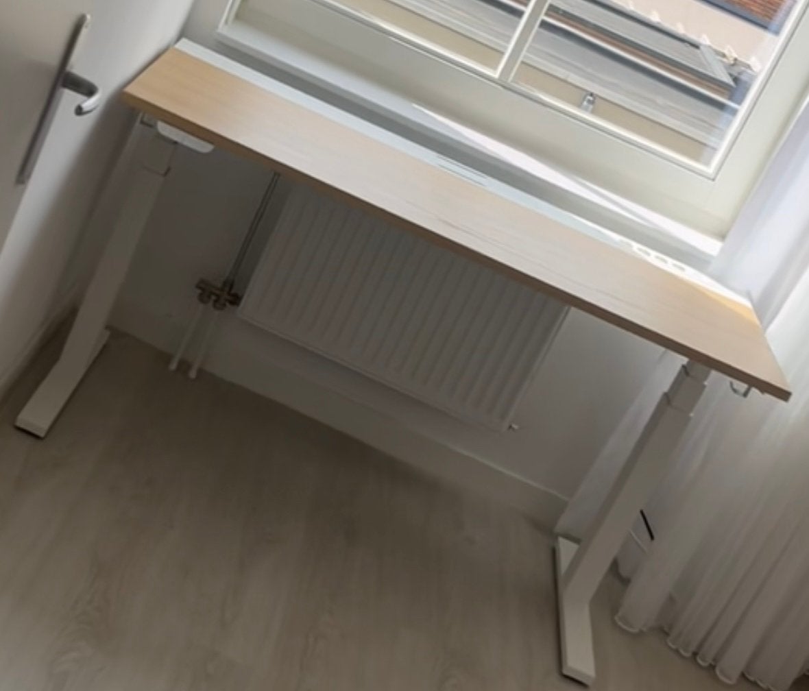 Elektrisch Zit-sta Bureau - Modern en Functioneel Ikea, Ophalen, Zit-sta bureau, Elektrisch, Hout