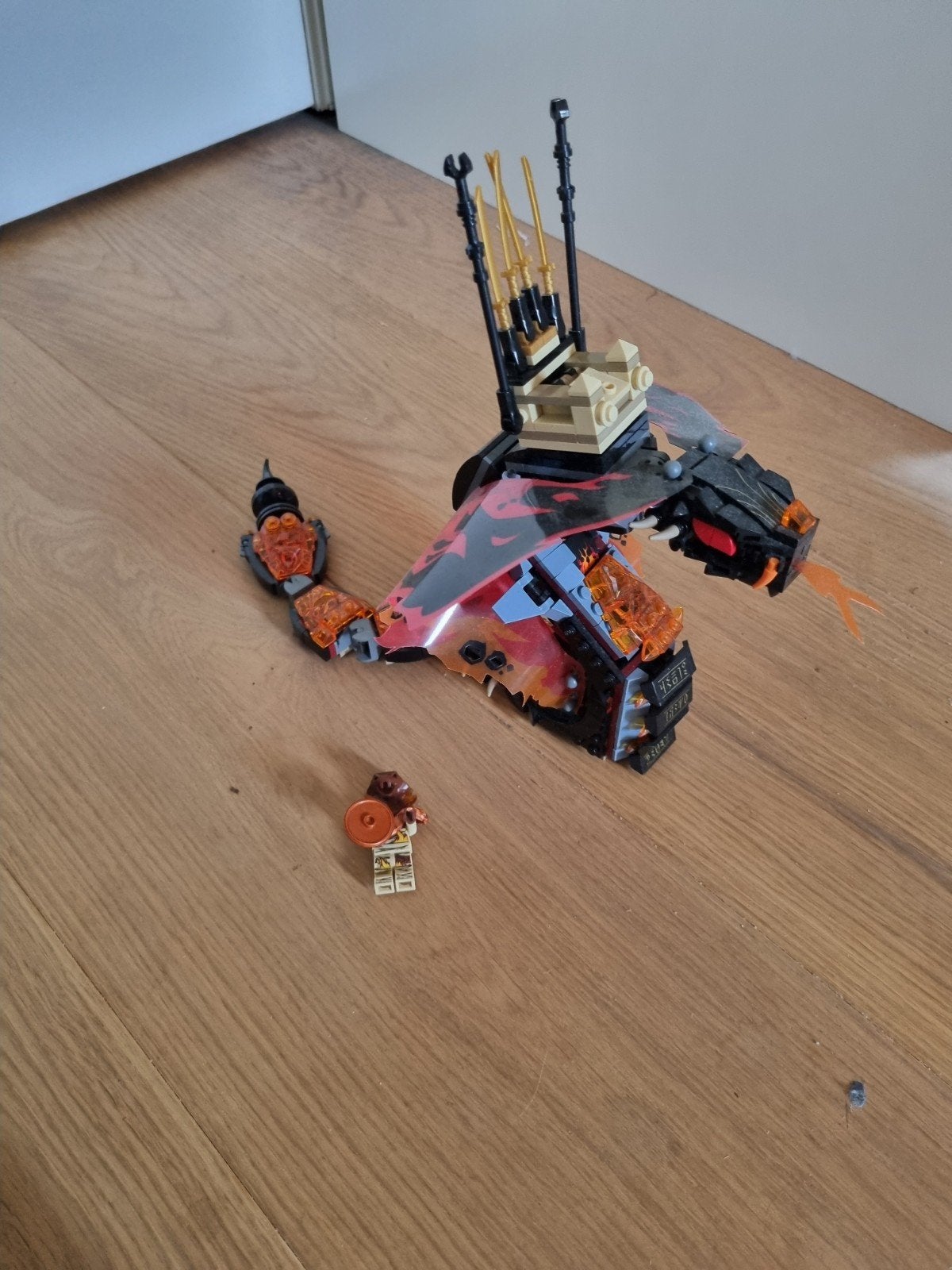 Lego ninjago slang, Ophalen