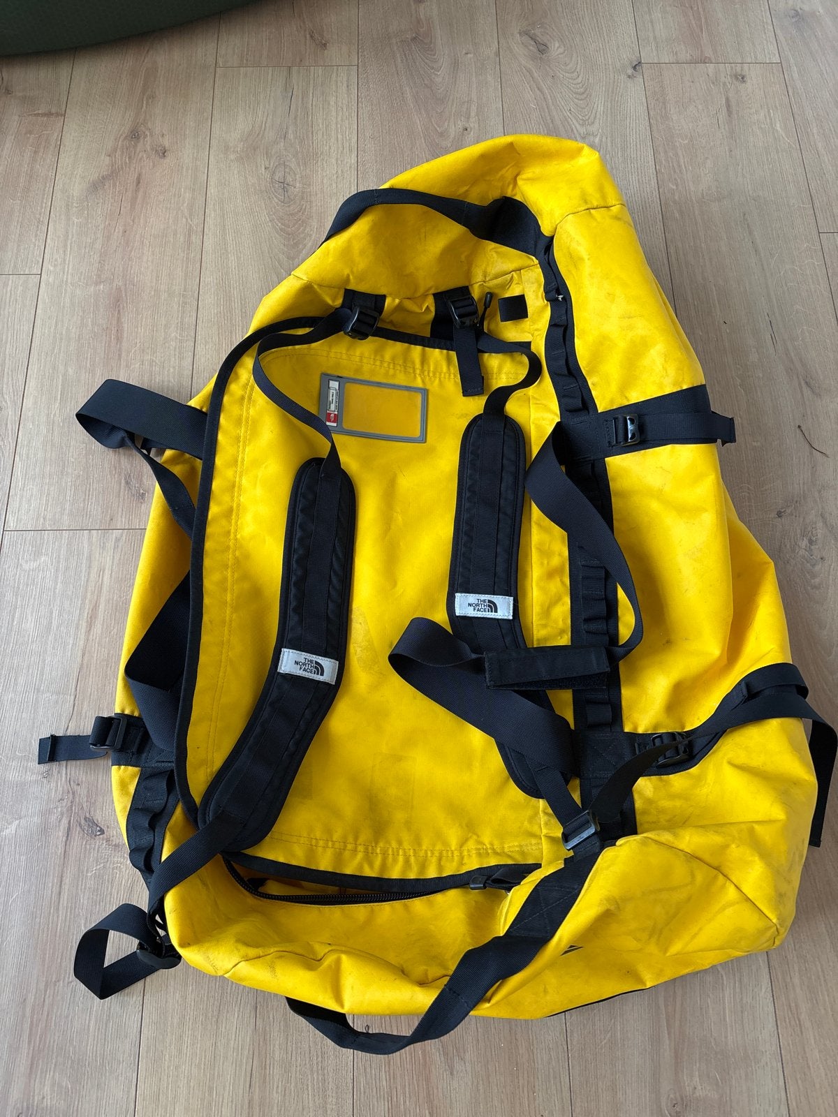 The North Face Base Camp Duffel - Geel (Maat L), Wieltjes, 30 cm of meer, Gebruikt, Geel