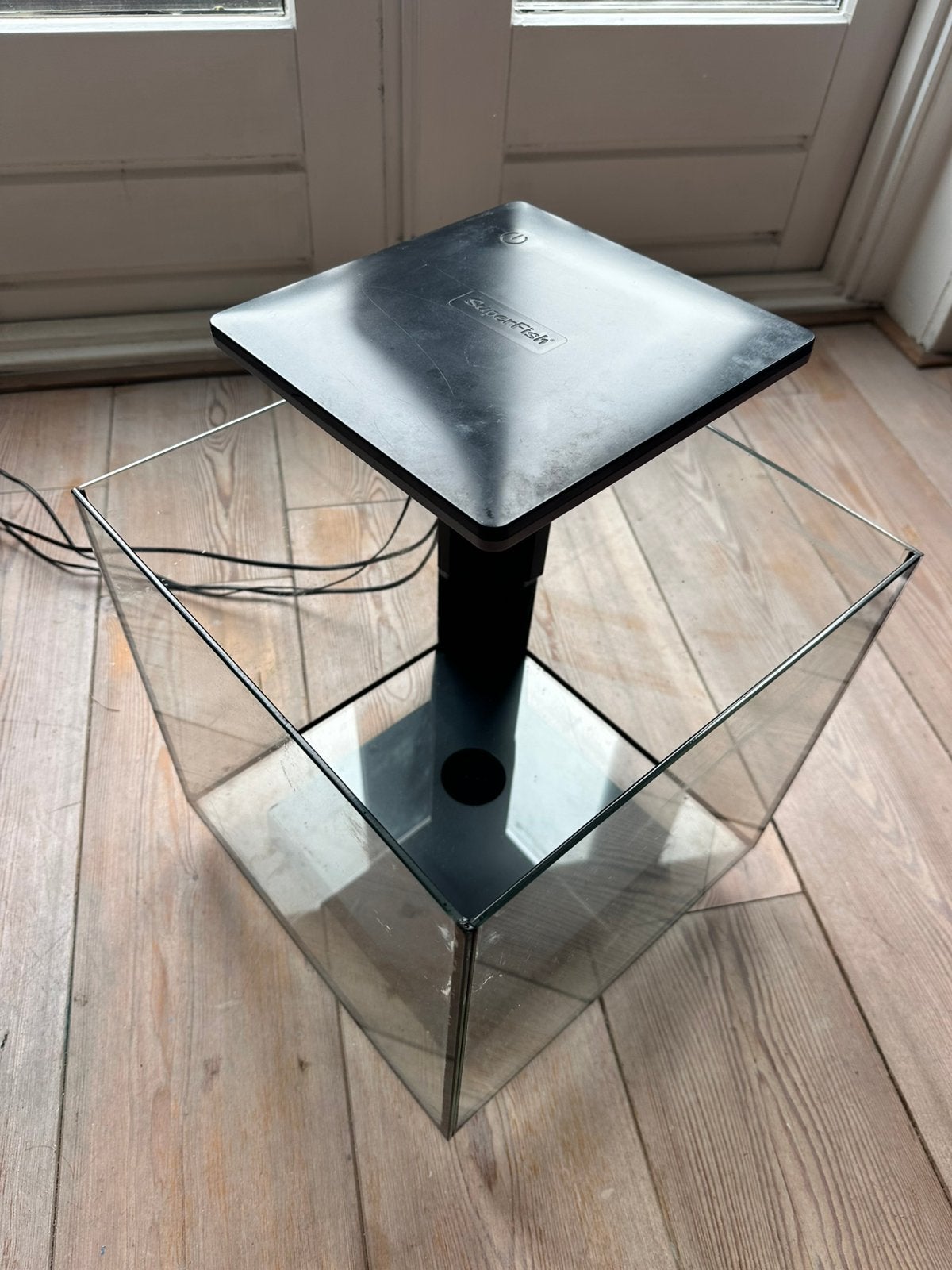 Superfish aquarium QubiQ 30 pro met heel veel toebehoren!, Ophalen, Zo goed als nieuw, Leeg aquarium, Superfish