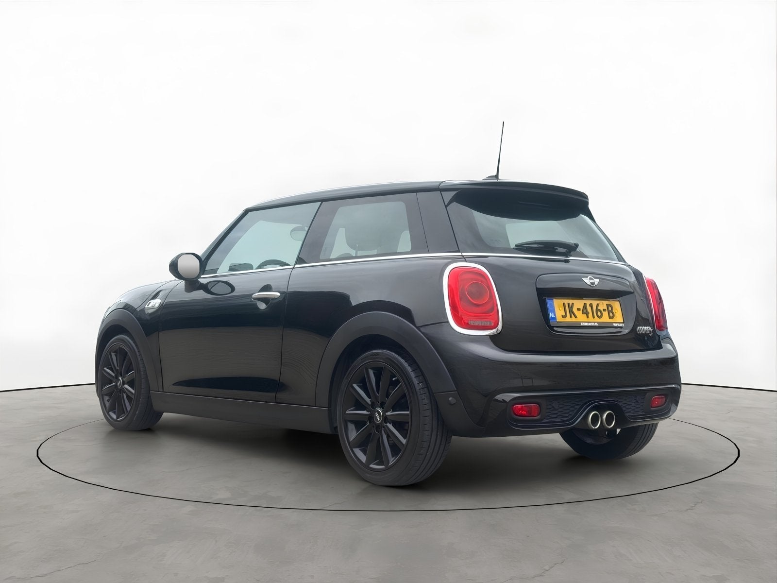 MINI Cooper S 2.0 192PK Chili Serious Business Head-UP Leer, Auto's, Voorwielaandrijving, 1998 cc, Gebruikt, 4 stoelen