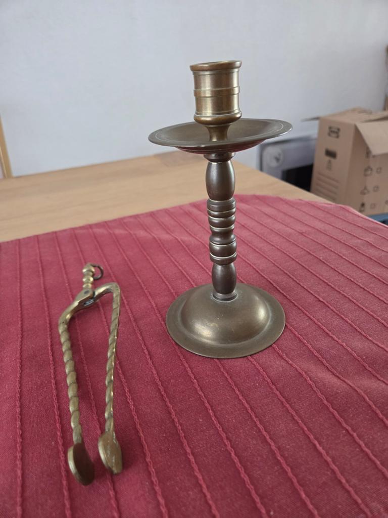 Te koop koperen kandelaar en grijper, Antiek en Kunst, Ophalen of Verzenden, Koper of Brons