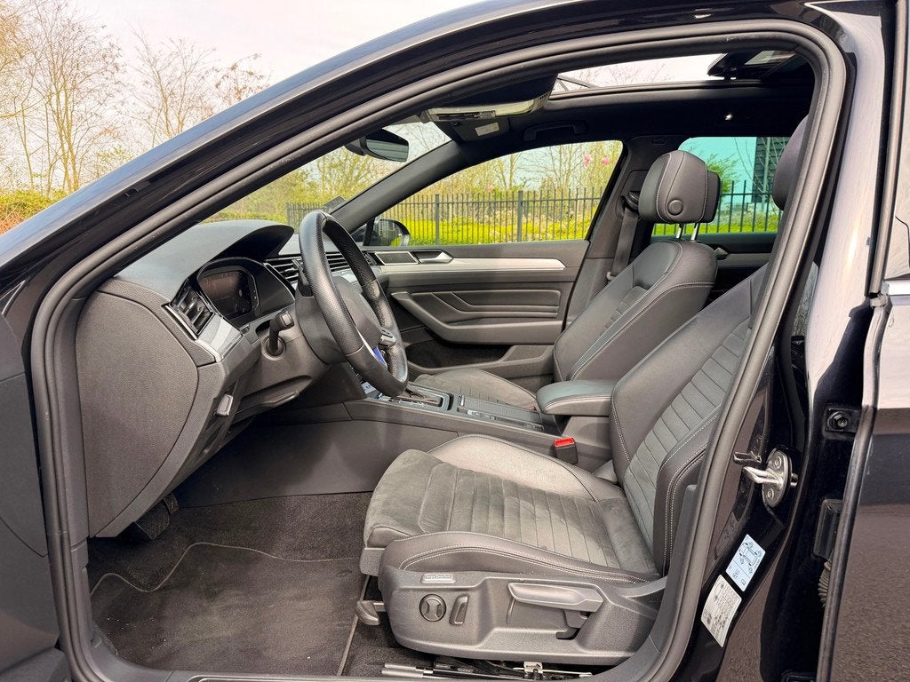 Volkswagen Passat Variant 1.4 TSI PHEV GTE PANO/DAK VIRTUAL, Auto's, Volkswagen, Gebruikt, Zwart, 4 cilinders, 4 stoelen