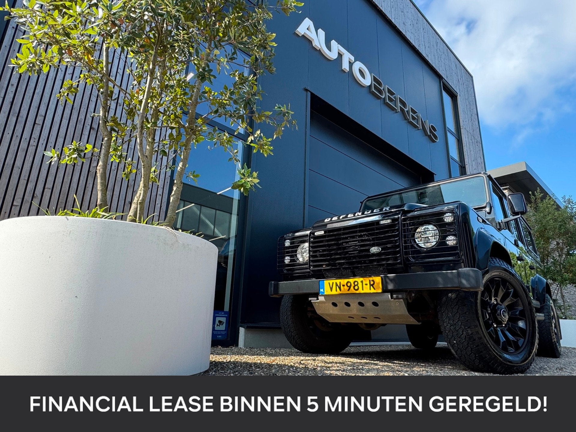 Land Rover Defender 2.2 D HT 110" SE GRIJS KENTEKEN | Leder, Auto's, Euro 5, Zwart, 4 cilinders, Vierwielaandrijving