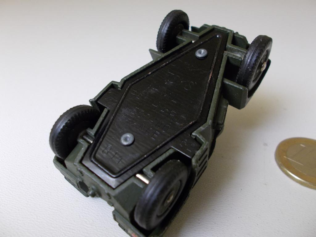 1963 Dinky Toys 814 A.M.L. PANHARD ARMOURED CAR I.g.st. (-K), Ophalen of Verzenden, Zo goed als nieuw, Auto, Dinky Toys