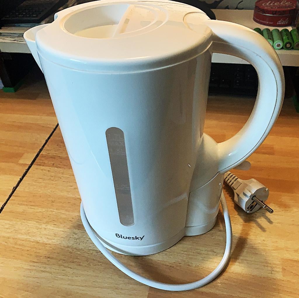 Waterkoker Max 1,7 Ltr, 1 tot 2 liter, Ophalen, Gebruikt, Draadloos