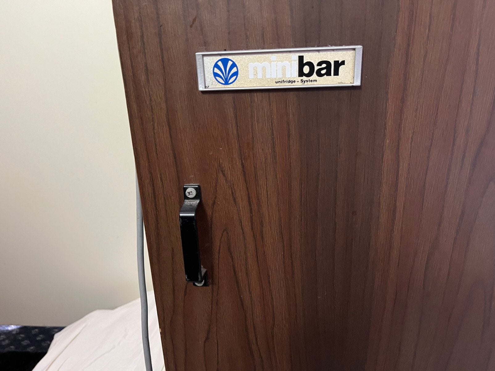 VINTAGE HOTEL MINIBAR JAREN 70 100% in orde, Zonder vriesvak, Minder dan 85 cm, Ophalen of Verzenden, Minder dan 75 liter