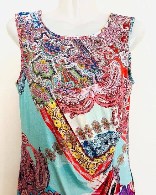 In Shape jurk maat S, Kleding | Dames, Jurken, Overige kleuren, Ophalen of Verzenden, Zo goed als nieuw, Knielengte