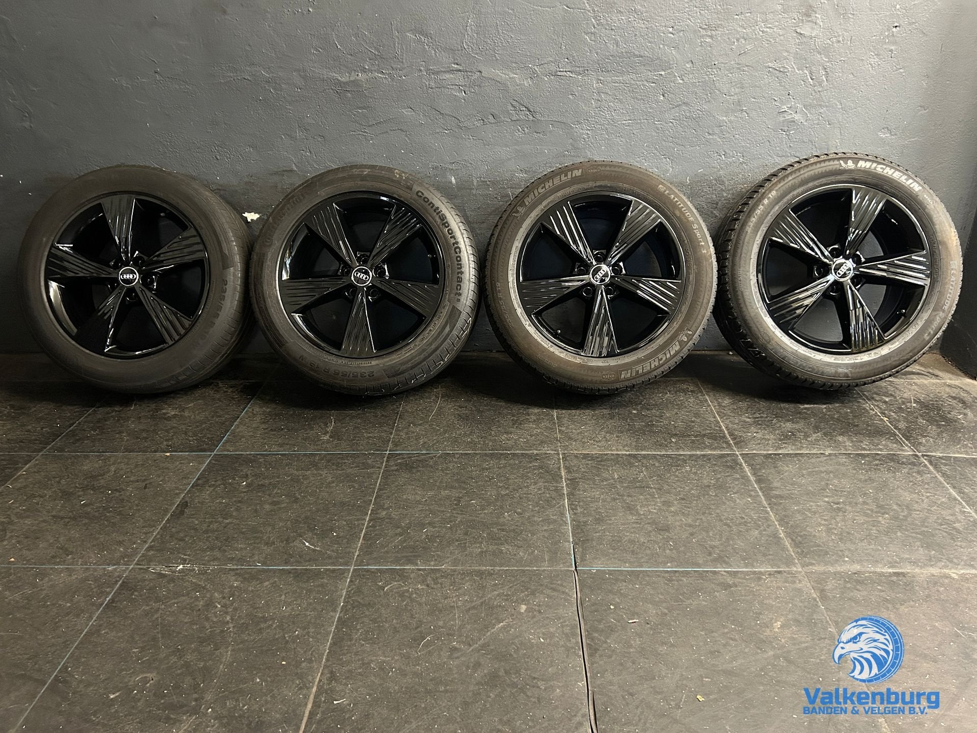 5-6mm! Originele Audi Q4 E-tron 89A 19 inch zwarte velgen 5x, 19 inch, Gebruikt, -, -