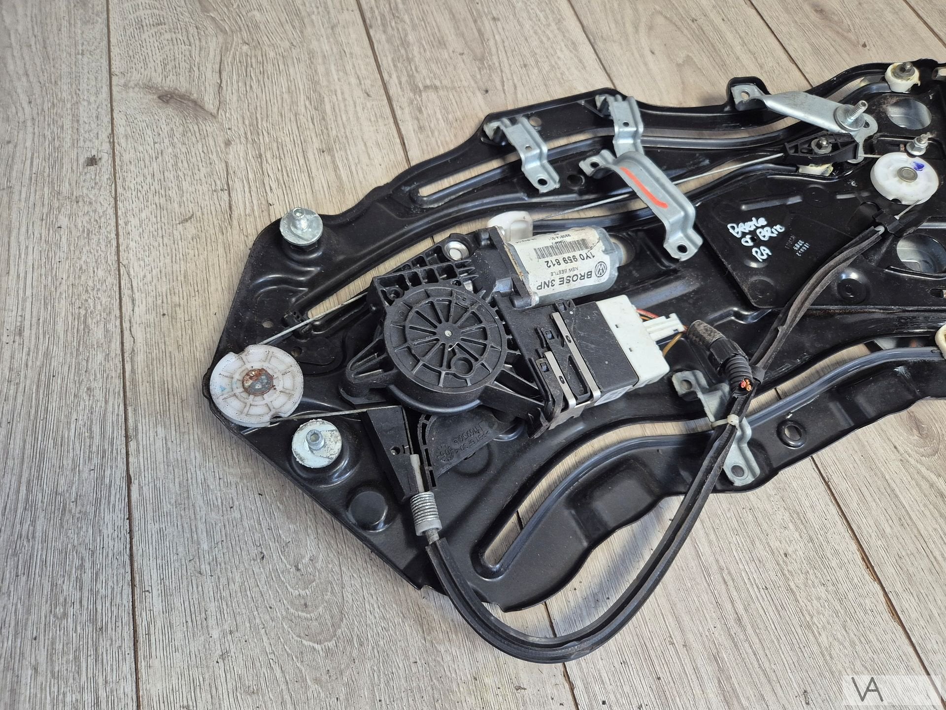 Raammechanisme rechts ACHTER  VW New Beetle cabriolet €300, Auto-onderdelen, Gebruikt, -, Volkswagen, -