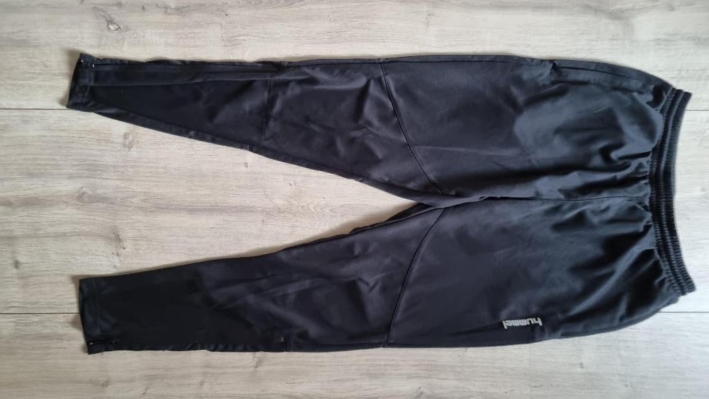 Hummel sportbroek maat S, Kleding | Heren, Sportkleding, Ophalen, Zwart, Zo goed als nieuw, Voetbal