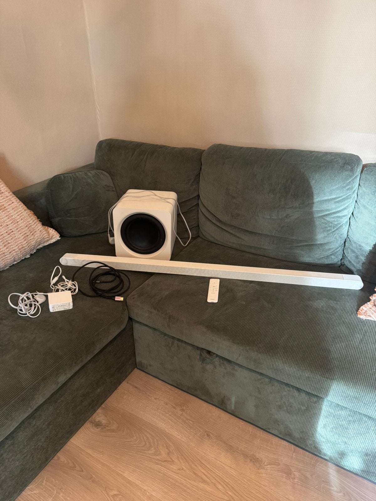 Samsung Ultra Slim soundbar Samsung HW-S800B White subwoofer, Ophalen, Zo goed als nieuw