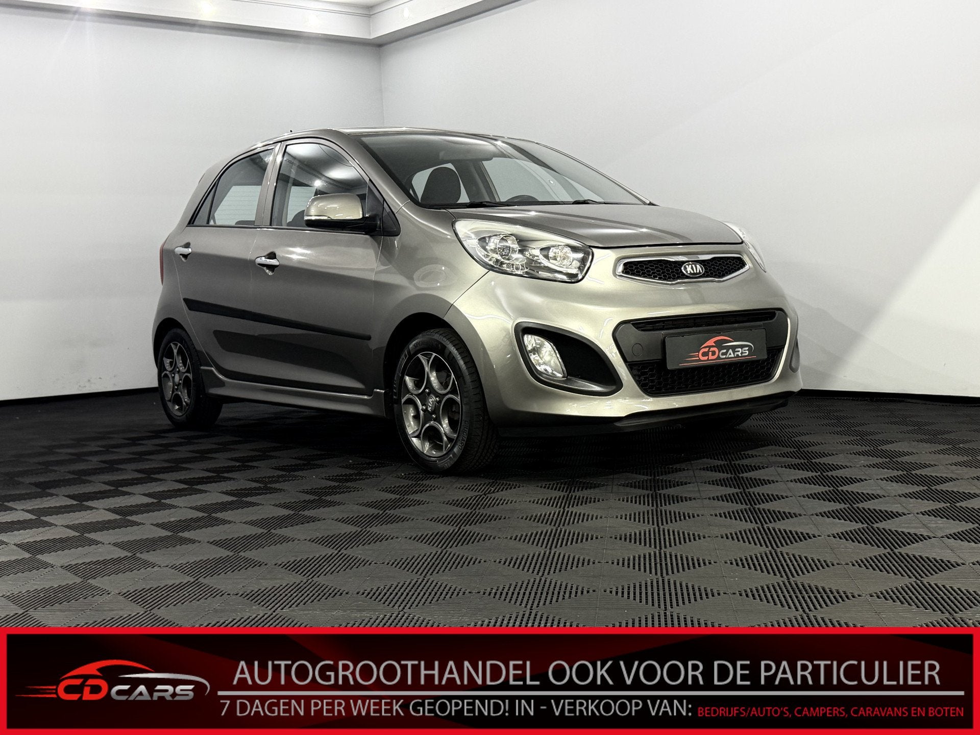 Kia Picanto 1.0 CVVT Design Edition Airco, Radio, Mistlamp,, Voorwielaandrijving, Euro 5, Stof, Gebruikt