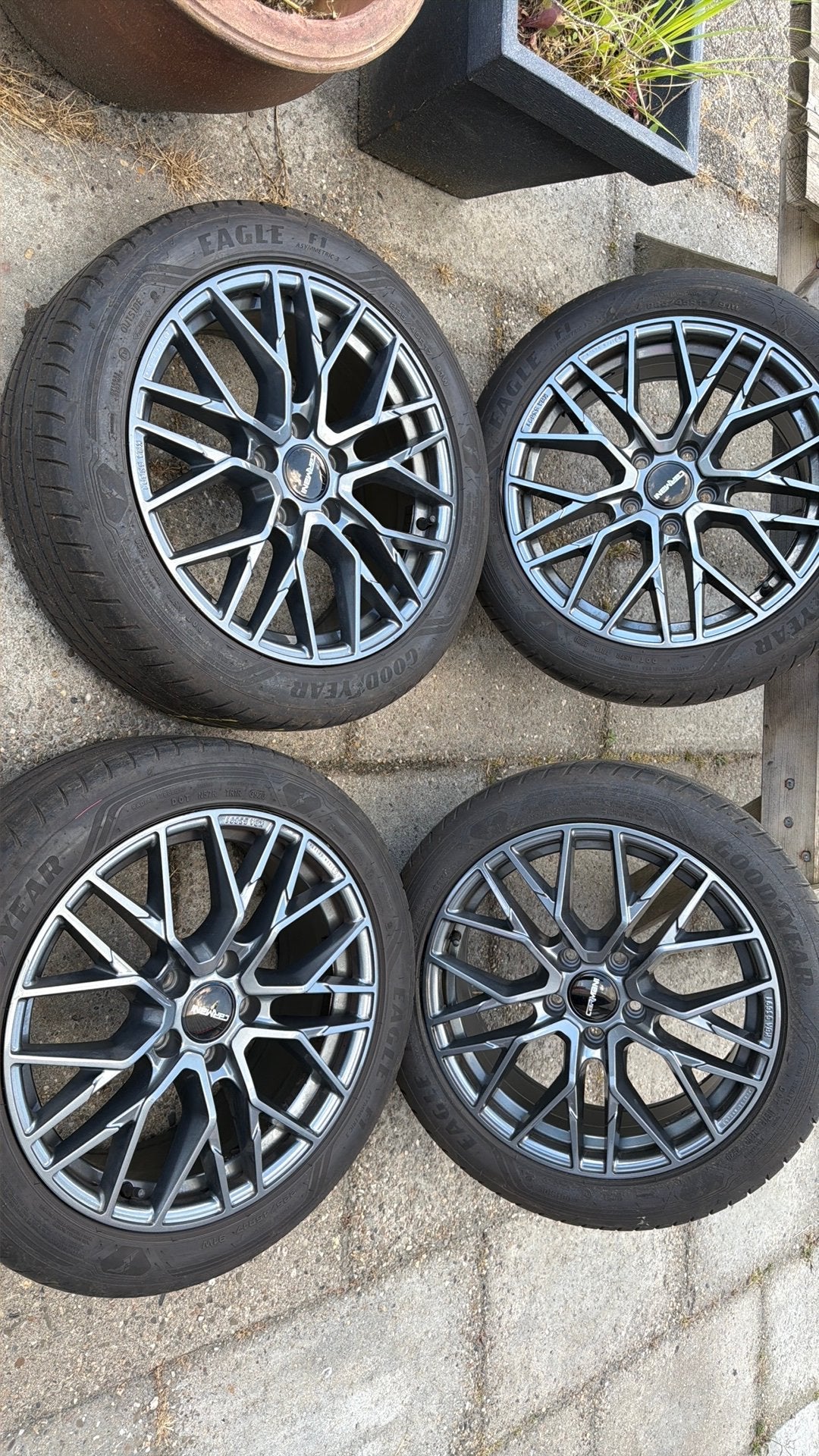 Volswagen golf zomerset 225/45-17 goodyear eagle f1, Auto-onderdelen, Banden en Velgen, Ophalen, 17 inch, Zomerbanden, 225 mm