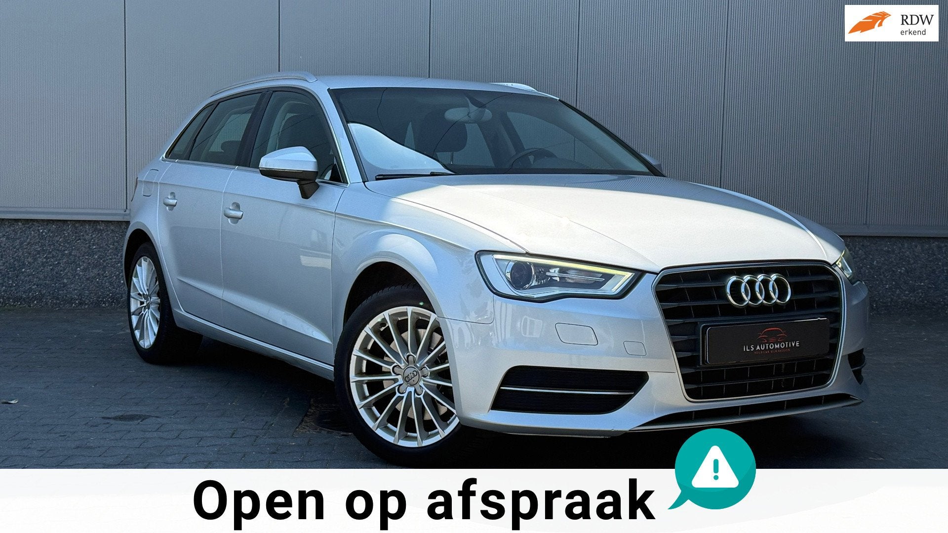 Audi A3 Sportback 1.8 TFSI S-Tronic Stoelverw. Cruise Groot, Auto's, Euro 5, Gebruikt, Zwart, 4 cilinders
