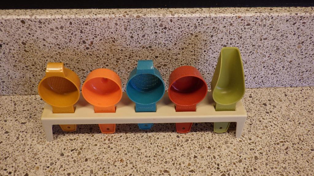 retro keukenhulpjes van tupperware, Huis en Inrichting, Keuken | Tupperware, Ophalen of Verzenden, Gebruikt, Overige typen