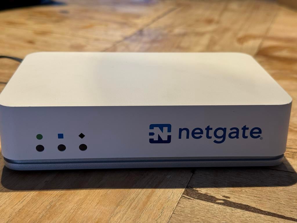 Netgate 2100 pfSense Plus Security Gateway - Top staat !!!, Ophalen of Verzenden, Gebruikt, Router