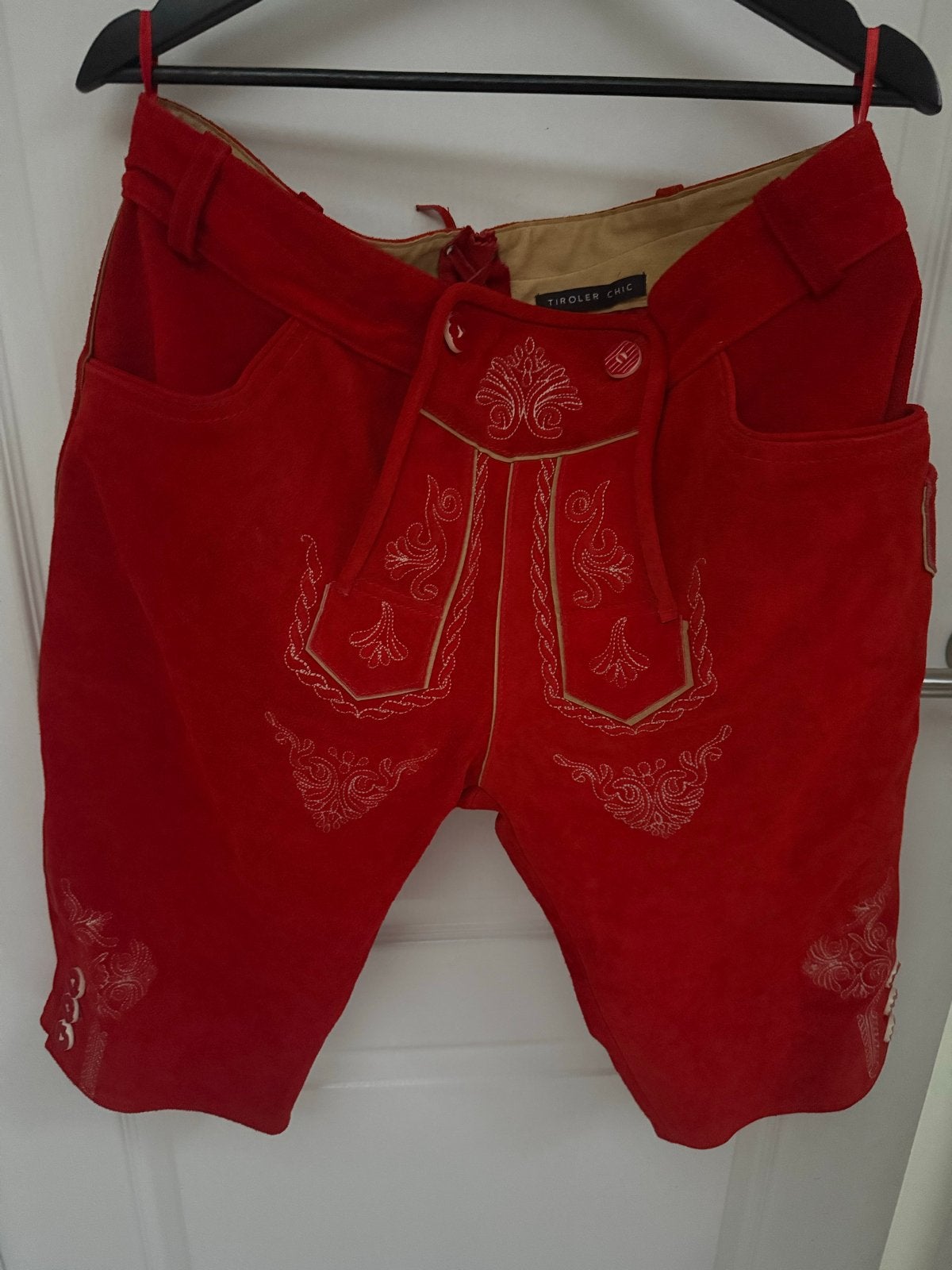 Rode suède lederhose dames - Tiroler Chic, Kleding | Dames, Maat 46/48 (XL) of groter, Ophalen of Verzenden, Zo goed als nieuw