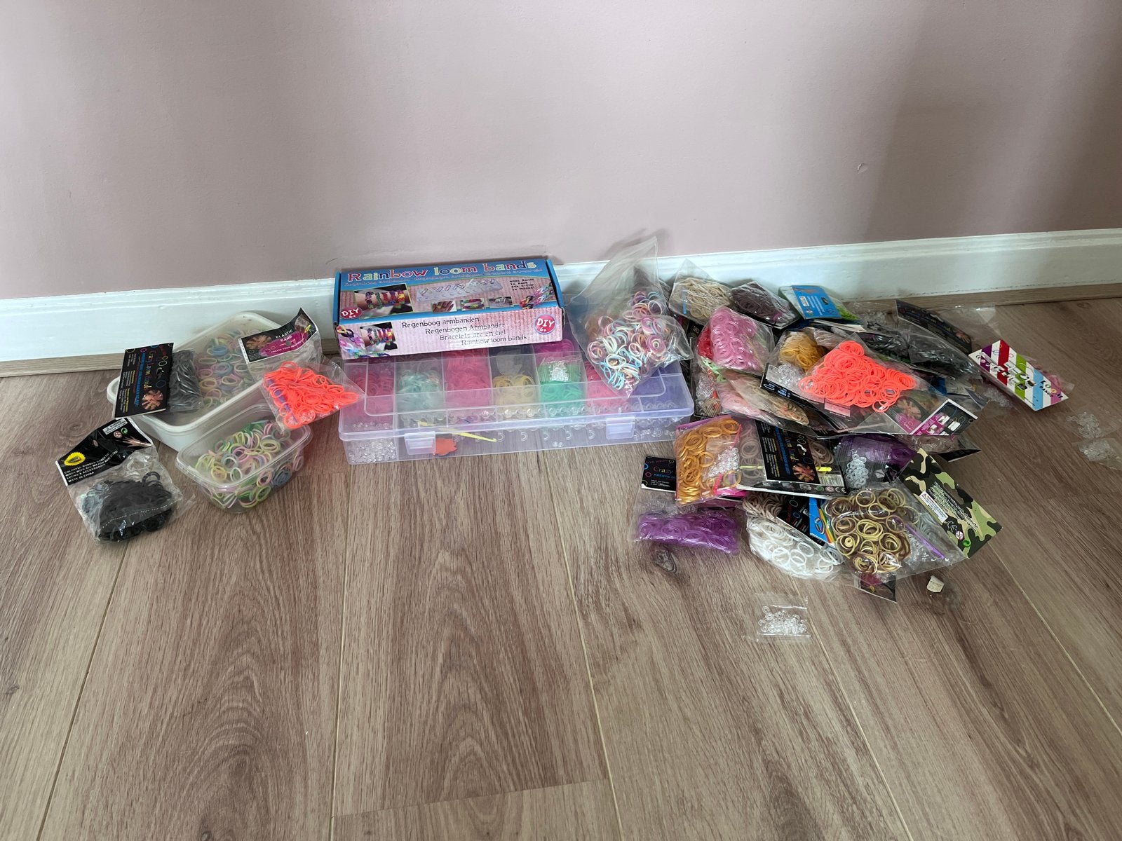 Grote collectie Loom Bands en knutselbenodigdheden, Hobby en Vrije tijd, Knutselen, Ophalen, Gebruikt, Overige thema's, Meerkleurig