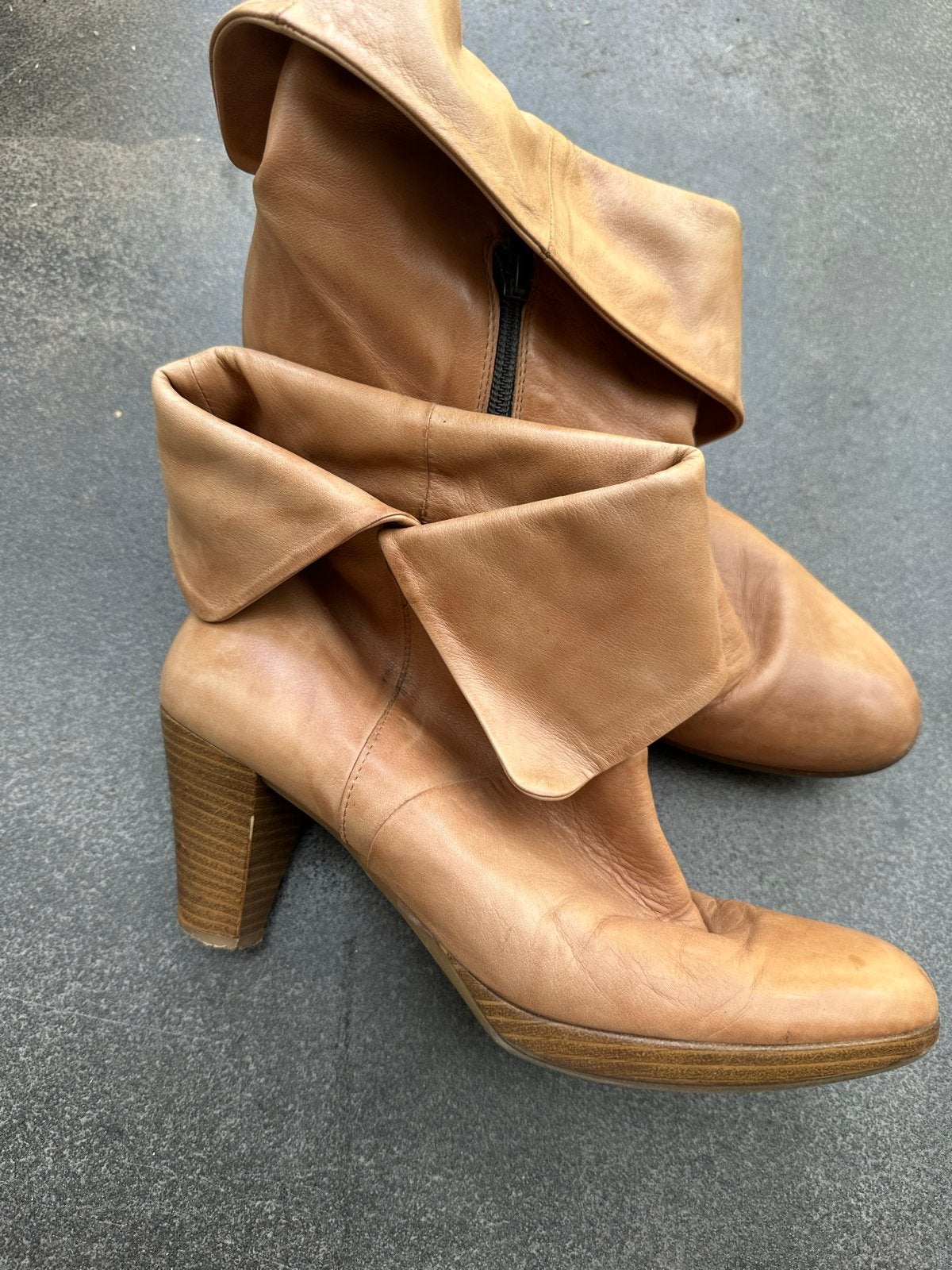 Lage laarzen maat 41, Kleding | Dames, Schoenen, Ophalen of Verzenden, Gedragen, Bruin, Lage of Enkellaarzen
