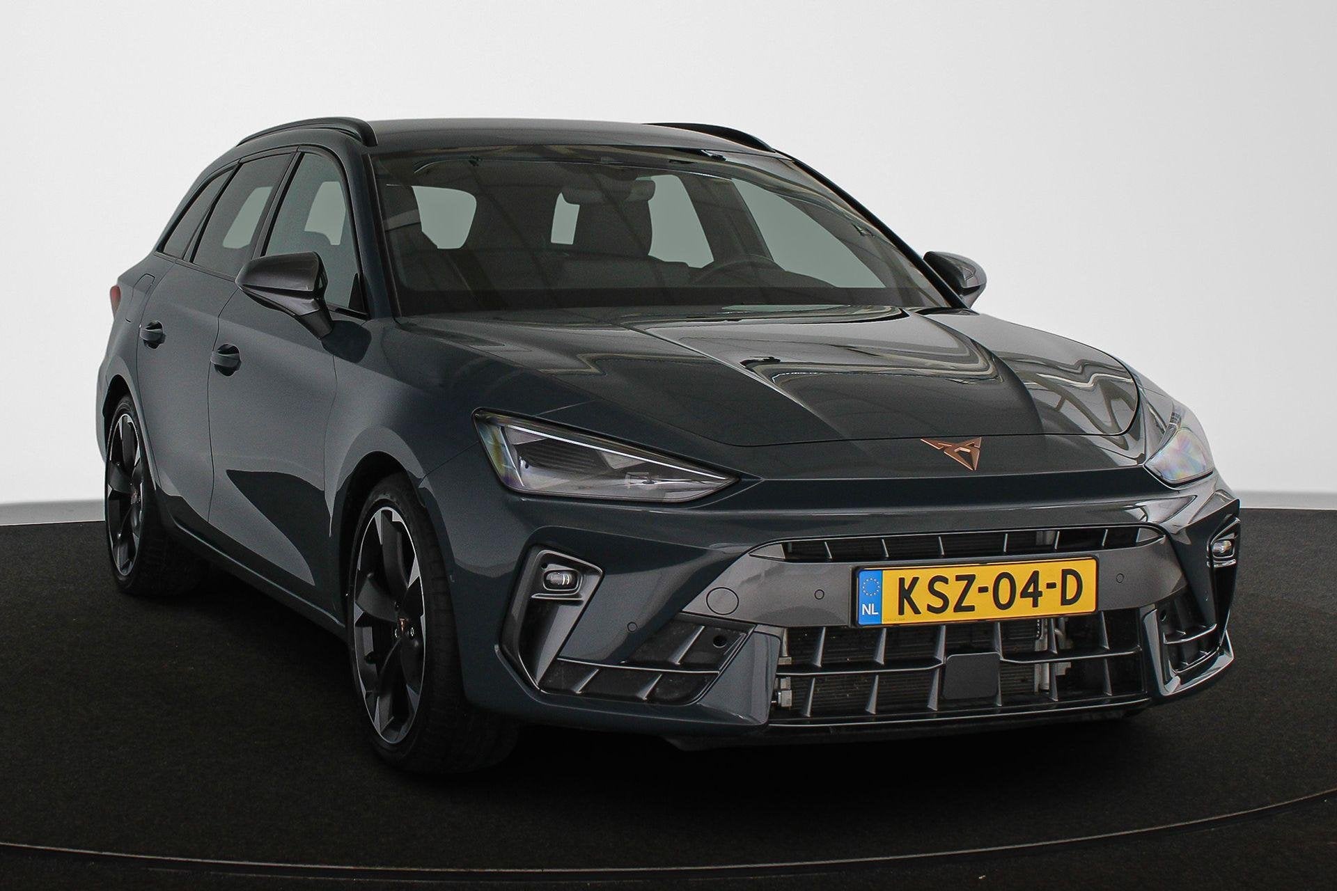 CUPRA Leon Sportstourer 1.5 TSI e-Hybrid Business Facelift S, Auto's, Stof, 4 cilinders, 26 kWh, Plug-in hybride