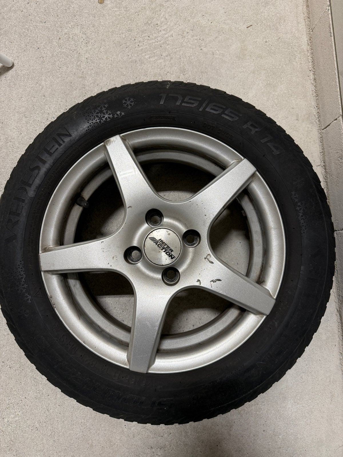 Winterbanden met velgen - Vredestein 175/65 R15, Auto-onderdelen, Ophalen, Gebruikt, 15 inch, 175 mm