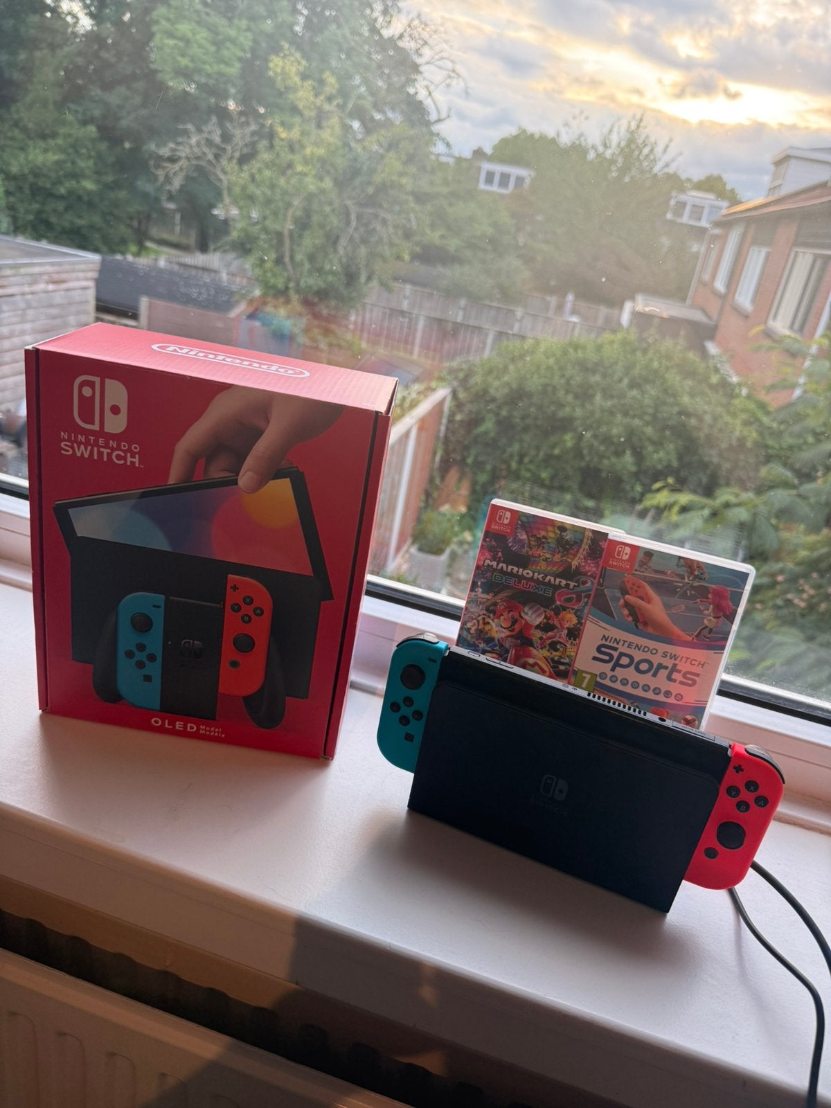 Nintendo Switch OLED inc 2 spellen OLDENZAAL, OVERIJSSEL, Ophalen, Zo goed als nieuw, Met 1 controller, Switch OLED