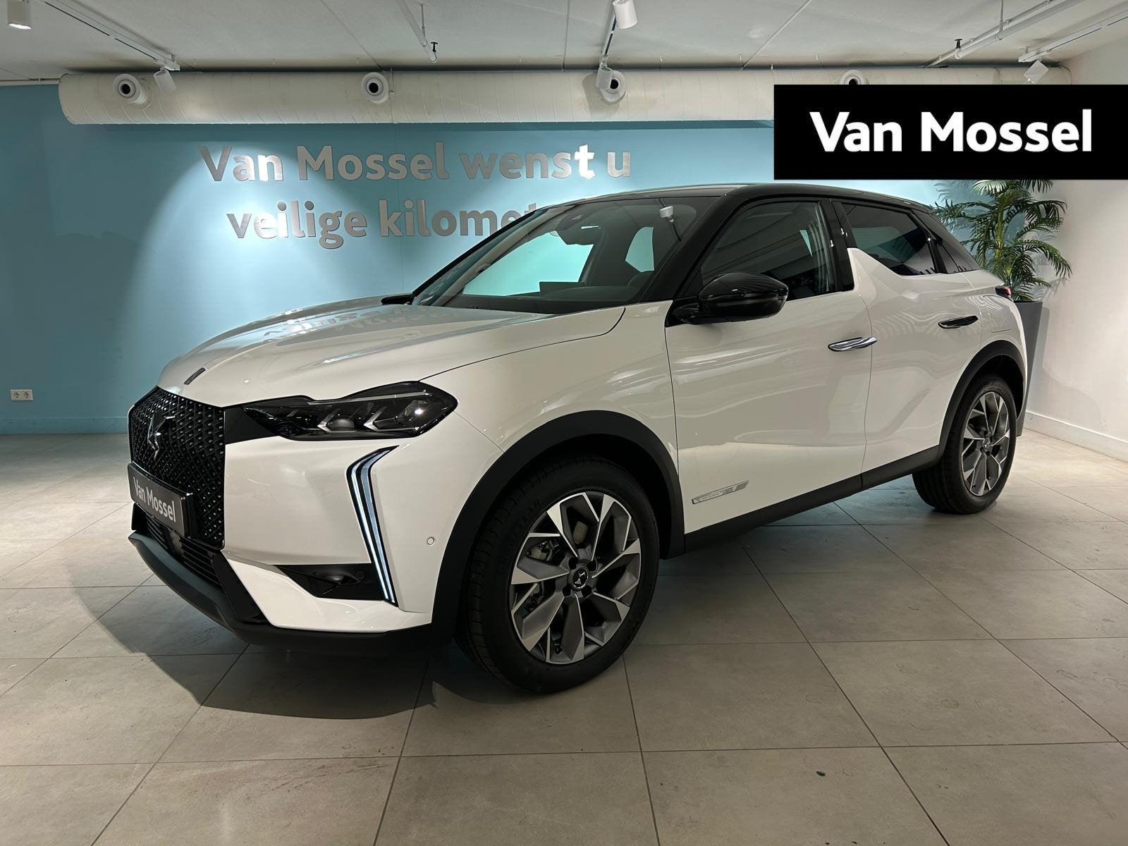 DS 3 E-Tense Esprit De Voyage 54 kWh PACK DRIVE 1 | LEDER |