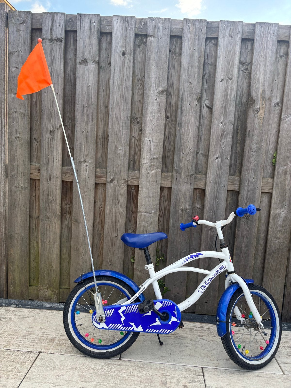 Kinderfiets 16 inch met vlag - Zo goed als nieuw, Ophalen, Zo goed als nieuw, Velgrem, 16 tot 20 inch
