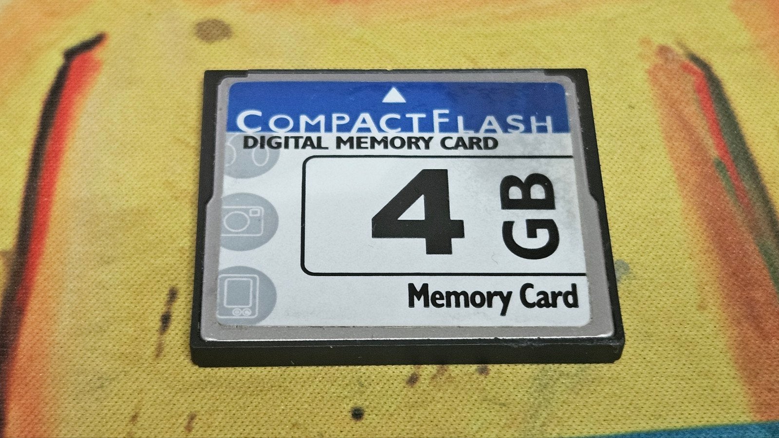 Compact Flash (CF) kaart 4 GB voor retro pc's/Amiga, Audio, Tv en Foto, Fotografie | Geheugenkaarten, Gebruikt, Ophalen of Verzenden