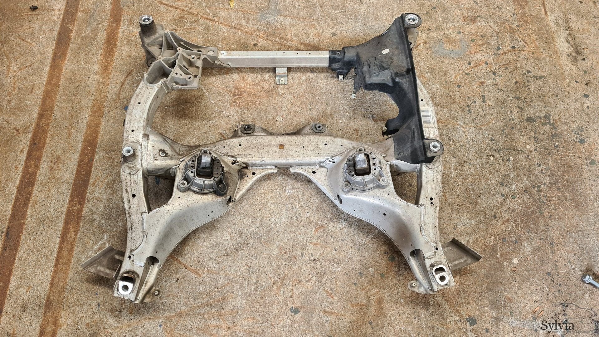 Vooras subframe BMW F06 F07GT F10 F11 F12 F13 LCi F01 LCi, Gebruikt, -, -, Ophalen of Verzenden