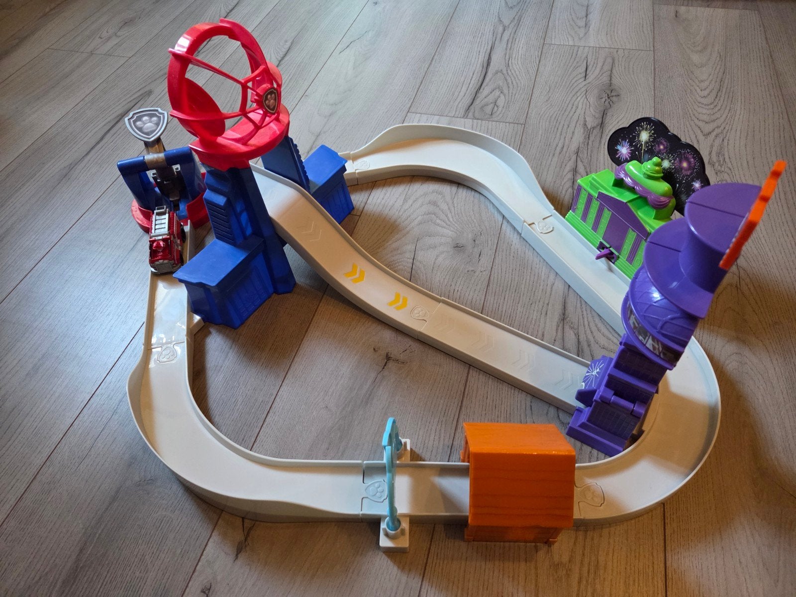 Paw Patrol True Metal Adventure Bay Speelset, Ophalen, Zo goed als nieuw
