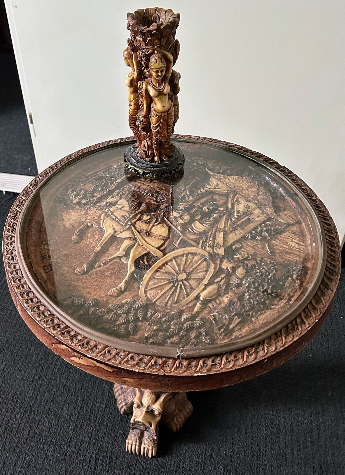 Japans of Chinese opiumtafel houtsnijwerk met glasplaat, Ophalen