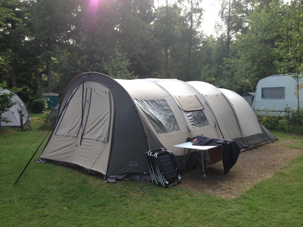 Bardani Villagrande 400 – complete kampeer set (6 personen), Caravans en Kamperen, Tenten, Ophalen, Gebruikt, Tot en met 6
