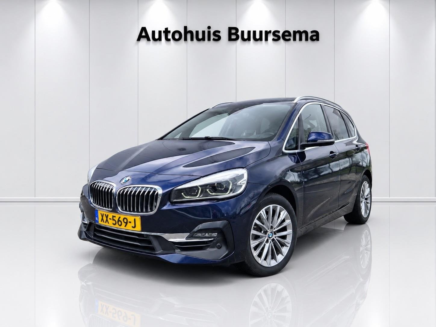 BMW 2 Serie Active Tourer 218i C.L. High Ex. Panoramadak | L, Gebruikt, Euro 6, 3 cilinders, Onderhoudsboekje